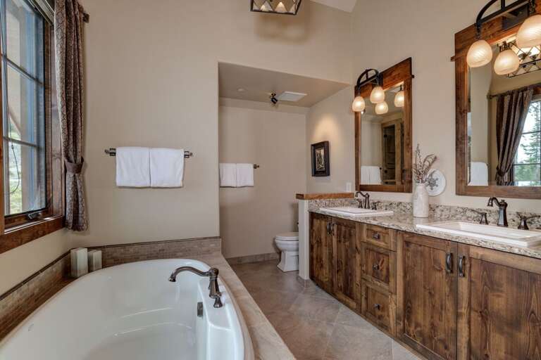 Bathroom 2 | Loft
