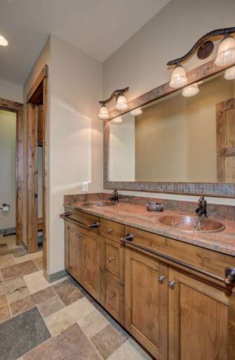 Bathroom 4 | Lower Level