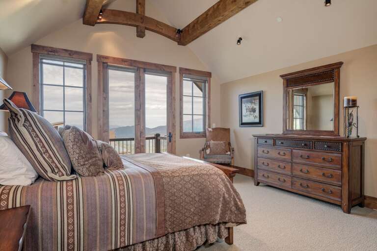 Bedroom 2 | Queen Loft | Upper Level