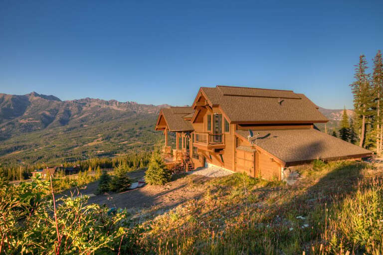 Exterior | Summer