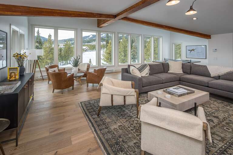 Optimal Seating Options to Enjoy Every View of Big Sky | Main Level