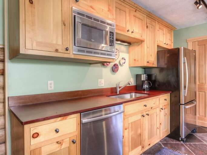 Ample counter space for meal prep | Main Level Ample counter space for meal prep | Main Level