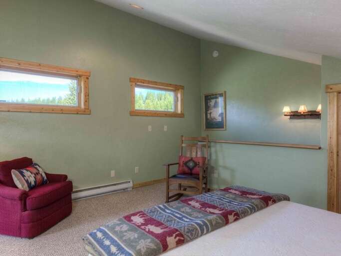 Wake up to morning sun | Upper Level Wake up to morning sun | Upper Level