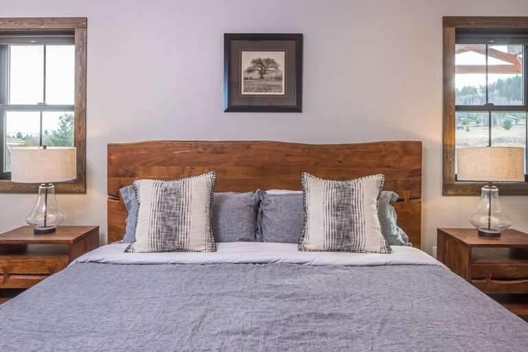 Wake up to morning light | King Bed | Main Level