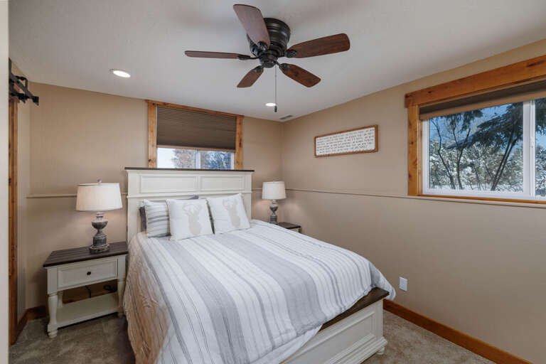 Another cozy bed with a view. | Queen-Sized Bed Another cozy bed with a view. | Queen-Sized Bed