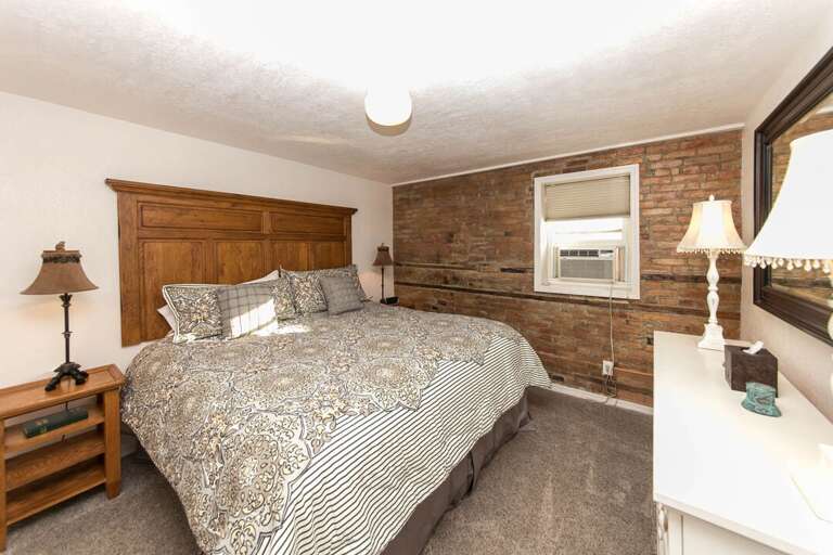 Cozy up | Main Level