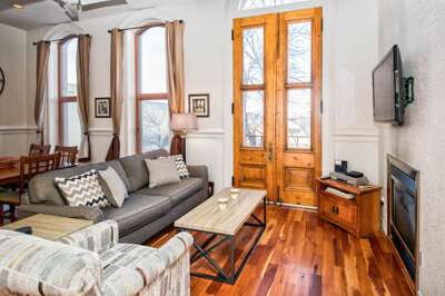 Enjoy the gorgeous historic architecture | Main Level Enjoy the gorgeous historic architecture | Main Level