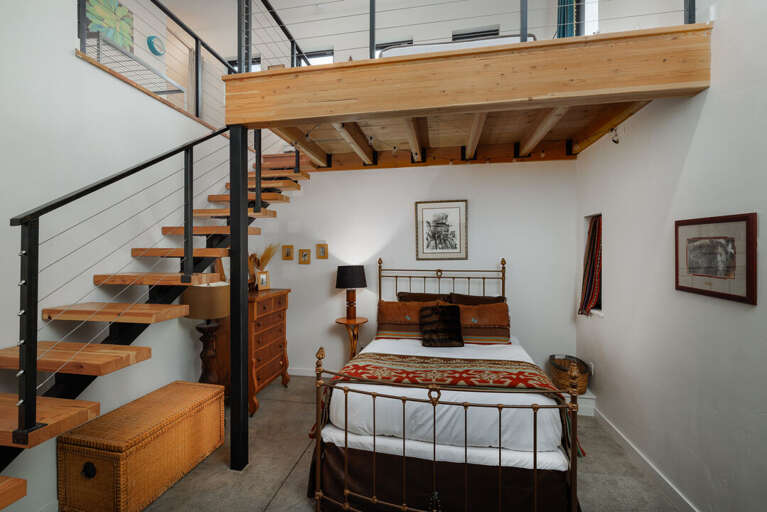 Bedroom with loft bedroom Bedroom with loft bedroom