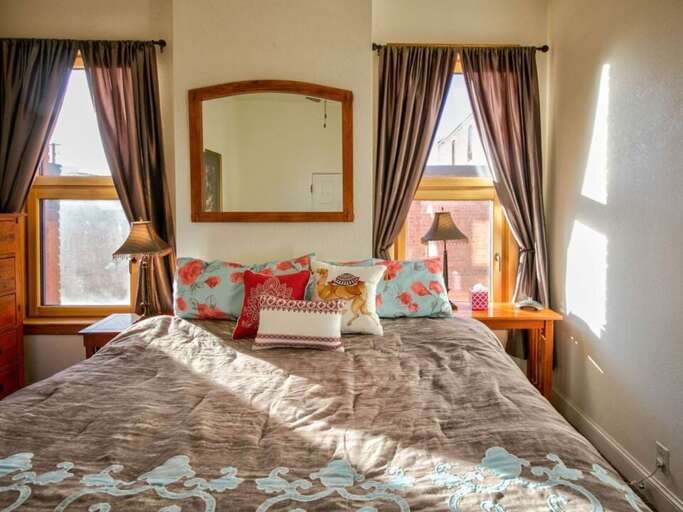 Wake up to gorgeous morning sun | Main Level Wake up to gorgeous morning sun | Main Level