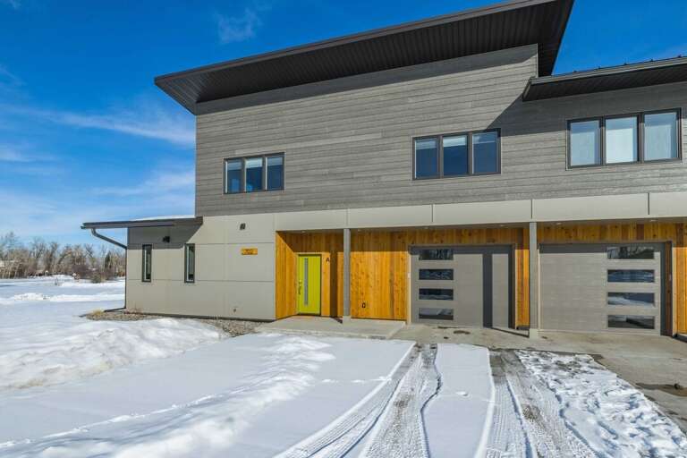 Driveway parking Driveway parking