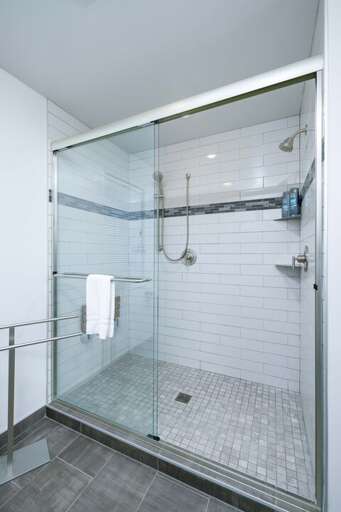 Large shower Large shower