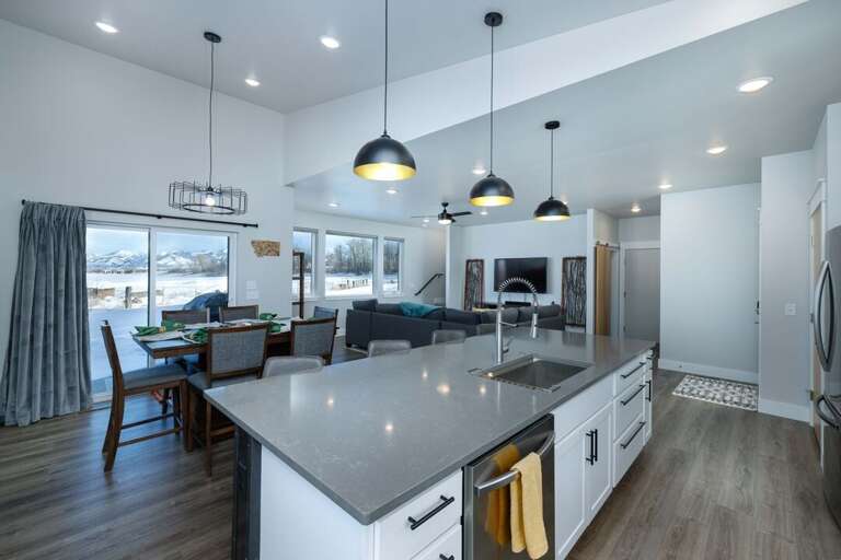 Open concept kitchen/dining Open concept kitchen/dining