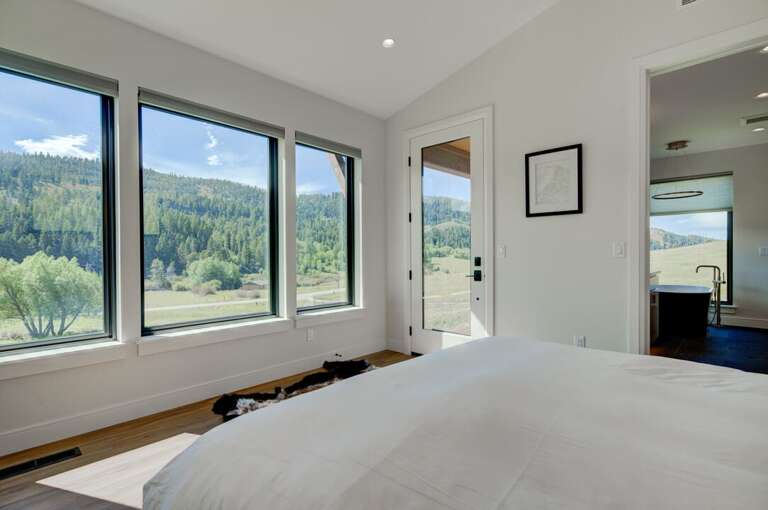 Imagine waking up to this view! Imagine waking up to this view!