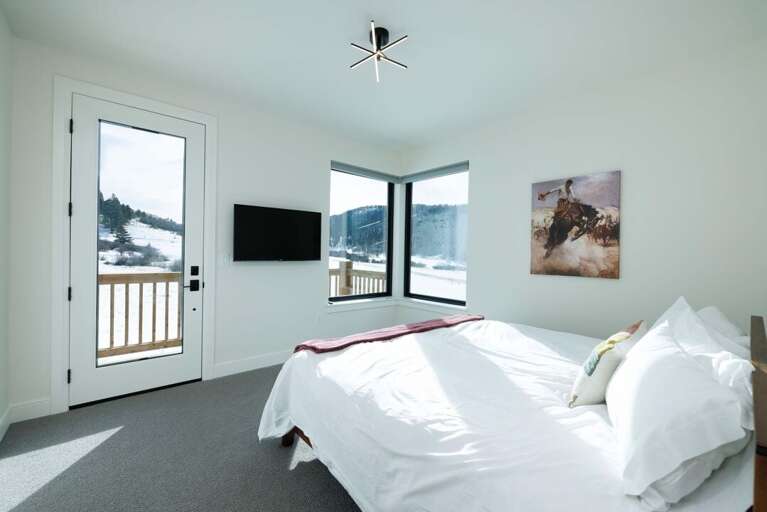 King bed with private balcony King bed with private balcony