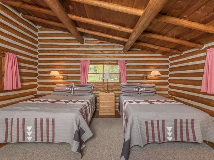 Sleep in | Main Level