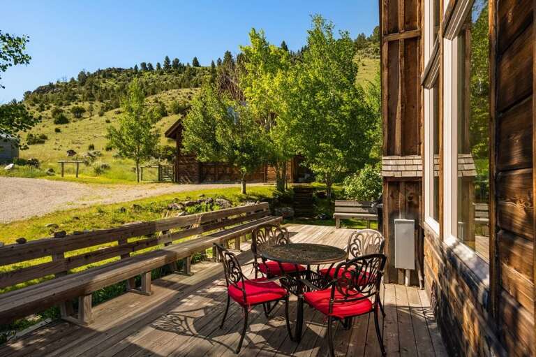 Bench seating all the way around the deck | Exterior