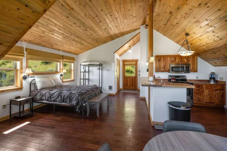 Open concept | Guest Suite | Upper Level