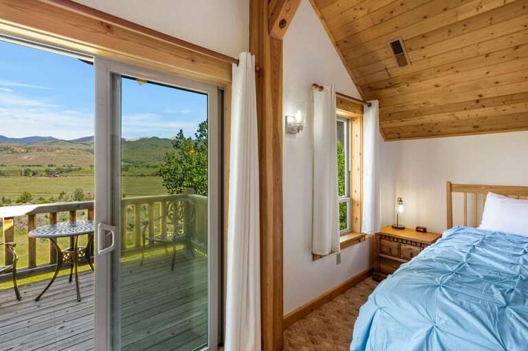 Private balcony | Upper Level Private balcony | Upper Level