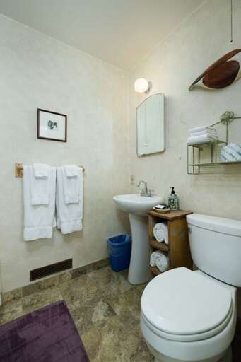 Get ready for the day | Main Level Get ready for the day | Main Level