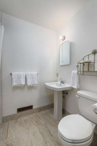 Get ready for the day | Main Level