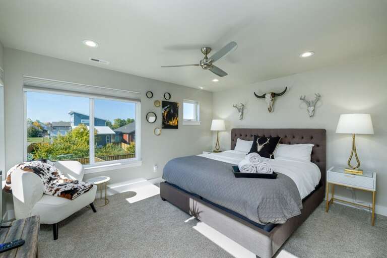 Primary Bedroom | King-sized Bed | Upper Level Primary Bedroom | King-sized Bed | Upper Level