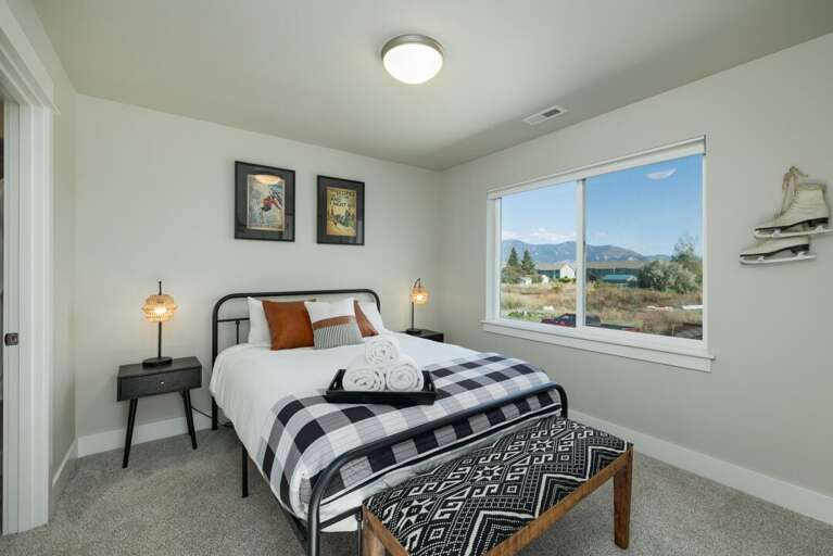 Queen-sized Bed | Upper Level Queen-sized Bed | Upper Level