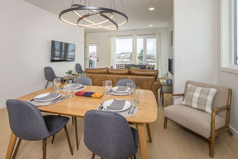 Have a delicious dinner | Main Level