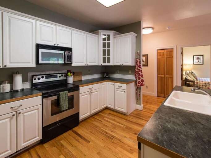 Cook your favorite meal | Main Level Cook your favorite meal | Main Level