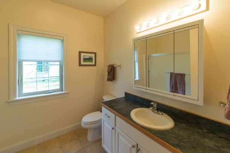 Lots of space to get ready | Main Level