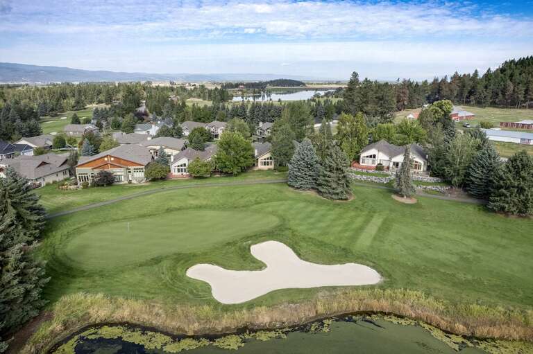 Play a round of golf | Exterior Play a round of golf | Exterior