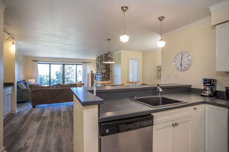 The views can be enjoyed throughout | Main Level The views can be enjoyed throughout | Main Level