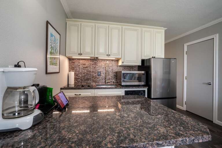 Enjoy the cozy coffee & breakfast bar. Enjoy the cozy coffee & breakfast bar.