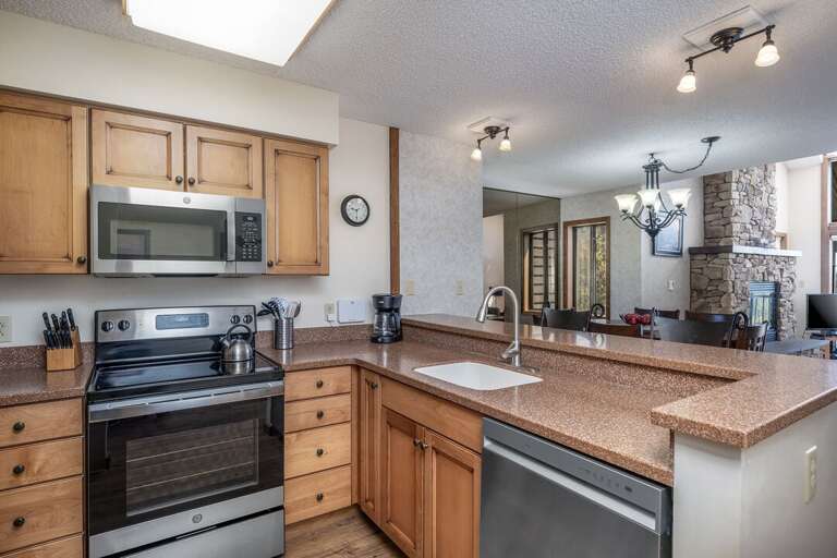 Perfect setup for breakfast or brunch | Main Level