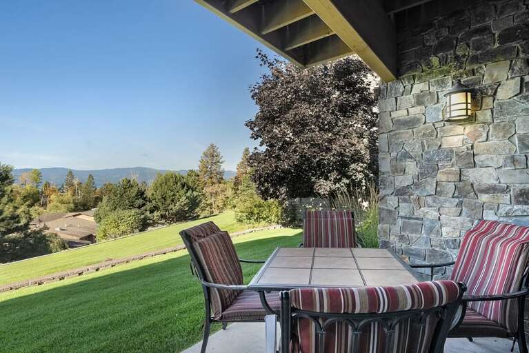 Enjoy dinner on the patio | Exterior