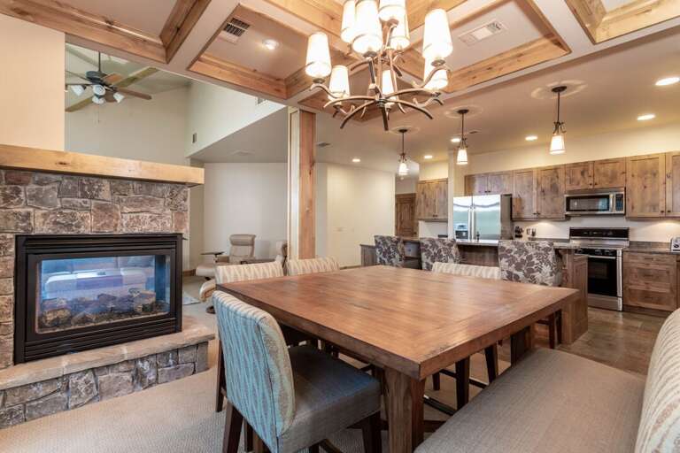 Gather for dinner | Main Level