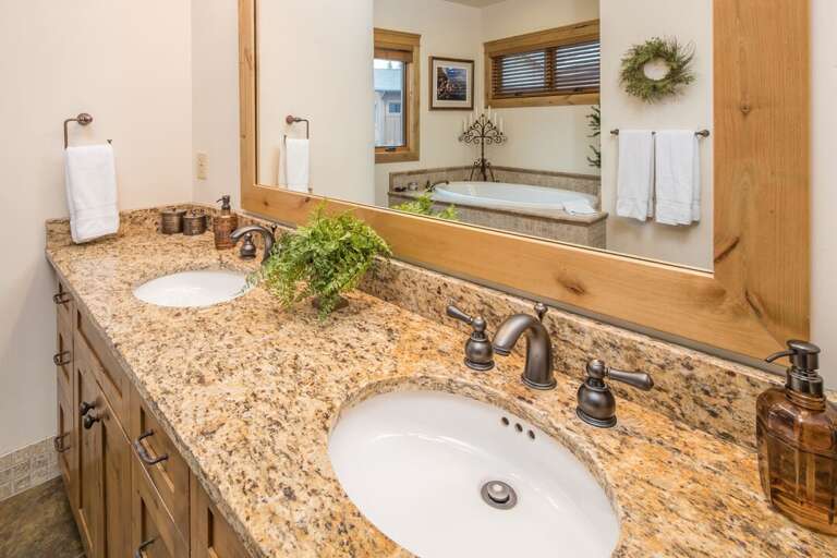 Get ready for the day with your sweetie | Main Level Get ready for the day with your sweetie | Main Level