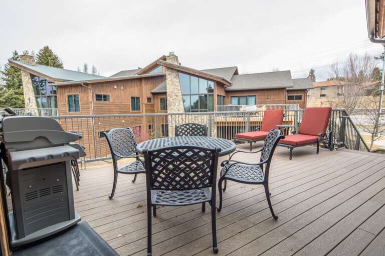 Relax on the deck | Exterior Relax on the deck | Exterior