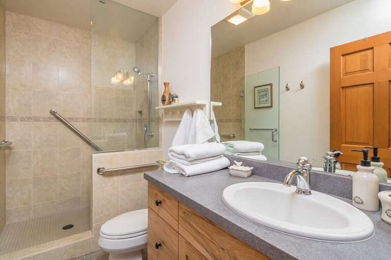 Get ready for the day | Upper Level Get ready for the day | Upper Level