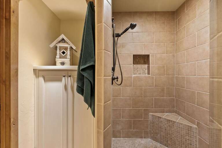 Large standing shower Large standing shower