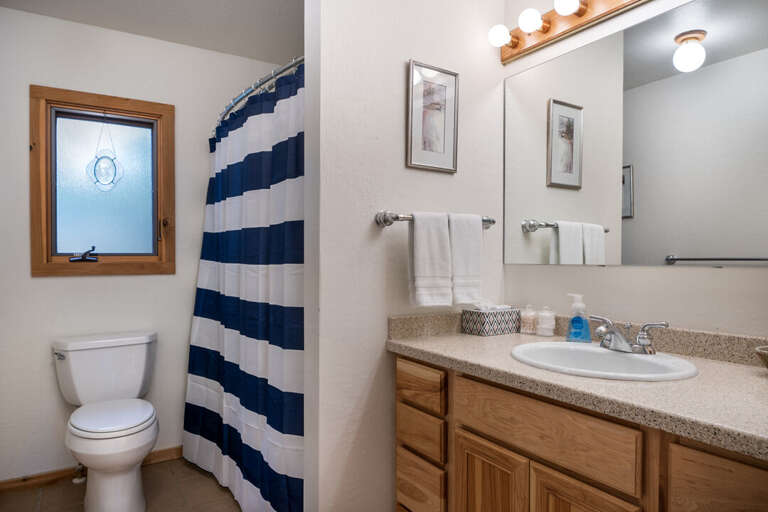 Bathroom two | Main Level