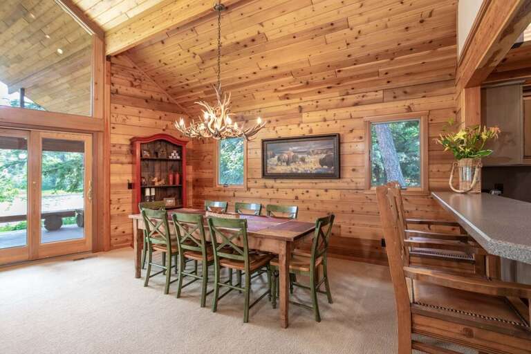 Gather round the table | Main Level