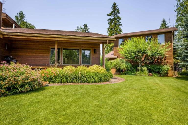 Play some yard games | Exterior