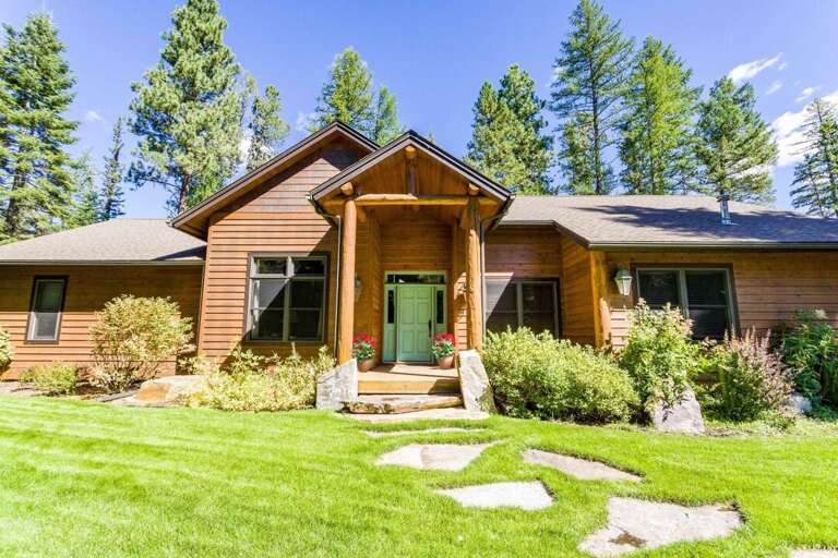 Front entrance to your Montana Vacation
