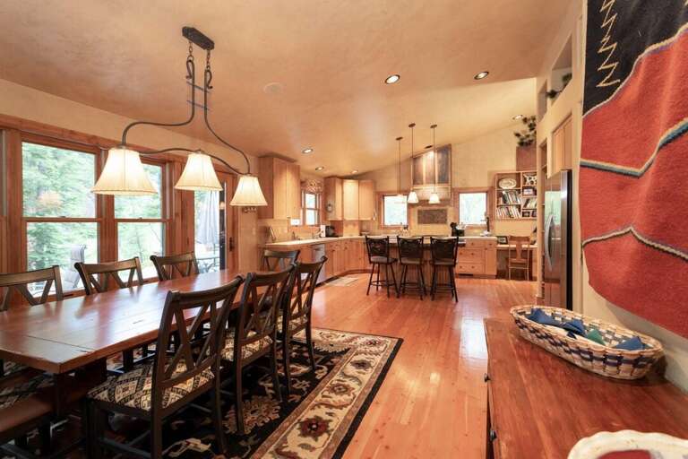 Large Dining Room with plenty of room to gather round!