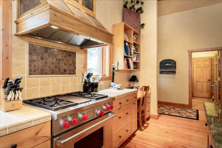 Small desk in the kitchen, perfect for your work zoom call!