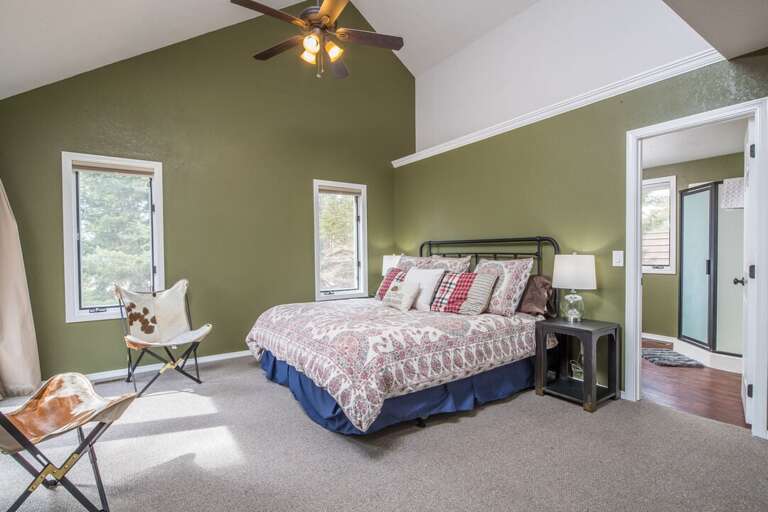 Sleep well | California King-Sized Bed | Main Level Sleep well | California King-Sized Bed | Main Level