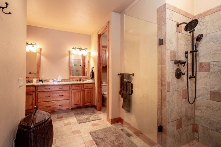Take a luxurious shower| Main Level