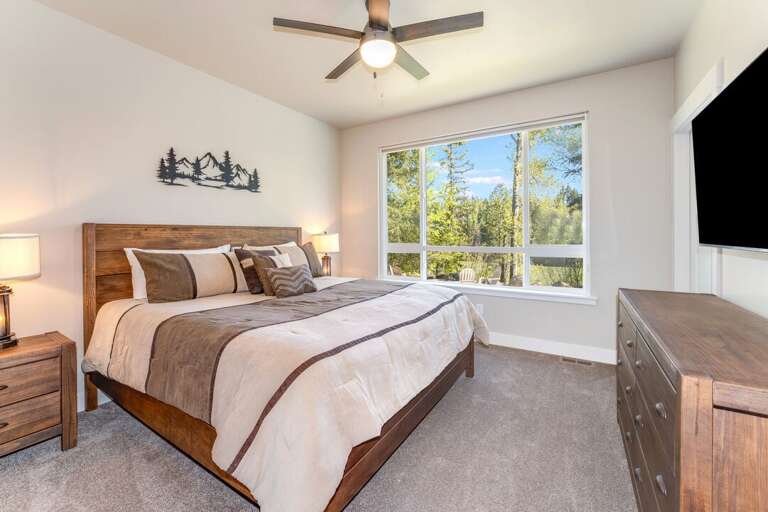 Second Bedroom with King-size Bed | Main Level Second Bedroom with King-size Bed | Main Level