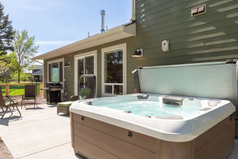 Enjoy Your Own Private Hot Tub | Exterior Enjoy Your Own Private Hot Tub | Exterior