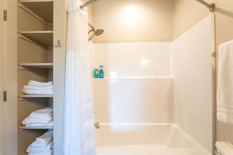 Enjoy a Relaxing Bath | Main Level Enjoy a Relaxing Bath | Main Level